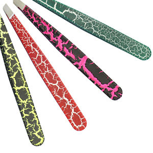 MAHFOOZ INSTRUMENTS 2026 Pince à épiler mini à pointe inclinée pour l'épilation des sourcils et la pose de cils, outils de maquillage - Product Image 1