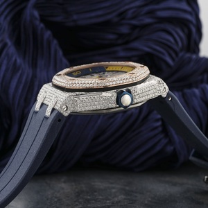 Reloj Iced Out de Moissanita con Correa Azul, Esfera Bicolor Oro y Plata, Estilo Buzo, Joyería Hip Hop, Reloj de Lujo Bustdown - Product Image 4