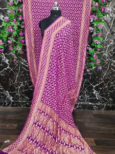 Elegante Saree Indio Neemzari Bandhani – Saree Teñido a Mano con Colores Vibrantes, Prenda Étnica de Diseño para Mujer - Product Image 3