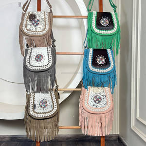 Sacs à main en cuir de vachette véritable personnalisés en gros avec franges, sacs à bandoulière en cuir élégants, sacs bohèmes, sacs vintage chics de style gypsy - Product Image 4