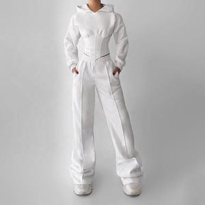 Survêtements pour hommes tendance et très demandés, pour un usage décontracté, vente en gros, logo personnalisé, survêtements à capuche pour hommes avec étiquettes privées - Product Image 1