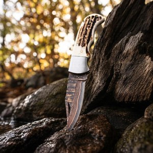 Cuchillo de caza de acero de Damasco con mango de hueso y hoja de filo recto - Product Image 2