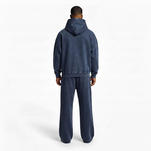 Ensemble de survêtement pour homme coupe décontractée, effet délavé et usé, comprenant un sweat à capuche et un pantalon de jogging large en molleton de coton respirant, deux pièces - Product Image 2