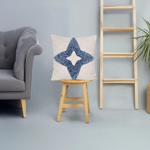 Housse de coussin carrée à franges, texture tuftée à la main, bleu et ivoire, style bohème, pour canapé, décoration intérieure - Product Image 1