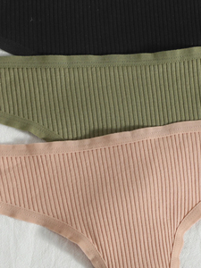 Ensemble de lingerie sexy côtelé avec soutien-gorge et culotte brodés à volants et découpes, confortable pour le quotidien, sous-vêtements de sport de haute qualité pour femme - Product Image 4