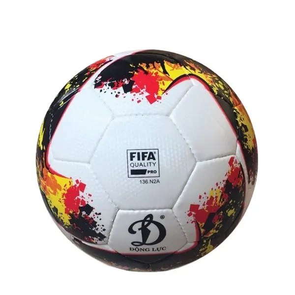2024 Việt Nam Nhà máy chất lượng cao tùy chỉnh bóng đá bóng PVC đào tạo bóng đá giá bán buôn