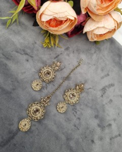Round And Pear Cut Gemstone Necklace <b>Set</b> With Earrings And Mangtika Designer Fashion <b>Jewellery</b> Traditional Ethnic Wear Wholesale - Product Image 6
