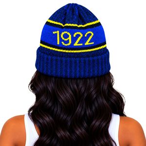 หมวกบีนนี่ถักไหมพรมสีน้ำเงินรอยัลเหลืองลายปักตัวอักษรกรีก SGR Poodles 1922 สำหรับผู้หญิง สวมใส่สบาย อุ่นในฤดูหนาว - Product Image 6