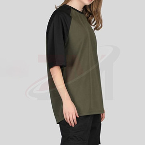 T-shirt pour femme à manches raglan vert olive, col rond, coupe ample, couleur unie, vêtement décontracté, 100% jersey polyester - Product Image 5