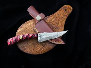 Cuchillo de acero de Damasco hecho a mano para desollar y acampar con mango de madera y funda de cuero, personalizable OEM, precio al por mayor - Product Image 4