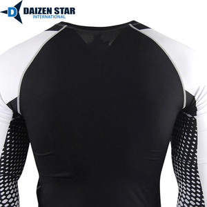 Camiseta de Protección Solar de Alto Rendimiento con Sublimación UPF50 |   Transpirable y de Secado Rápido |   Camiseta Deportiva Ajustada Resistente a la Decoloración - Product Image 6
