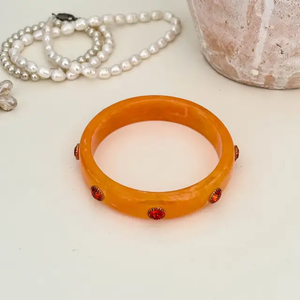 Bracelet tendance pour femme SOFIYA CRAFT en acrylique large turquoise avec incrustation de cristaux et monture dorée, forme fleur, certifié par une tierce partie - Product Image 2