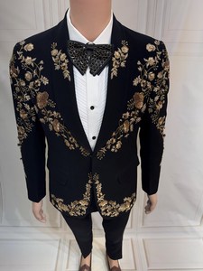 Costume de smoking noir brodé pour homme, ensemble de blazer de fête de mariage avec motif floral doré, costume formel personnalisé - Product Image 6