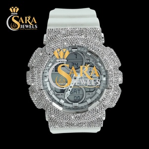 Reloj de Diamantes Moissanite de Alta Gama para Hombre con Correa de Goma Azul, Diseño Personalizado con Incrustaciones de Diamantes, Disponible para Exportación - Product Image 3