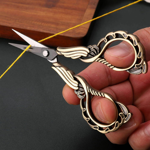 Sharp Embroidery Scissors with Case Stainless steel Embroidery Scissors - Product Image 5
