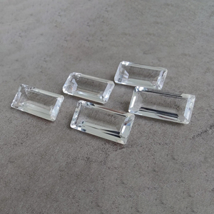 คริสตัลควอตซ์ธรรมชาติทรงสี่เหลี่ยมผืนผ้าขนาดใหญ่เจียระไนอย่างประณีต  อัญมณีธรรมชาติที่ผ่านการปรับขนาดแล้ว - Product Image 5