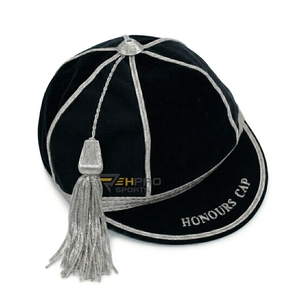 Fabricante de Primera Calidad de Gorras de Honor de Terciopelo Personalizadas para Rugby, Gorras Deportivas Unisex para Presentaciones y Honoríficas, Colores Personalizados - Product Image 1