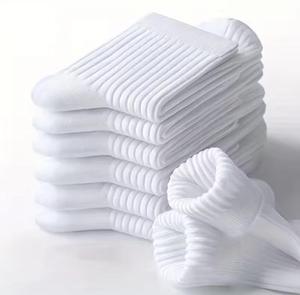 Chaussettes épaisses pour hommes, noires unies, en polyester tricoté, respirantes, douces, pour usage quotidien, style sport, saison estivale - Product Image 2