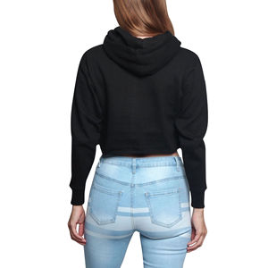 Hoodie court d'hiver pour femme avec logo personnalisé sur le devant, mélange polyester/coton de haute qualité, finition durable, fabriqué au Pakistan - Product Image 4