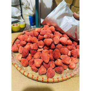 สตรอว์เบอร์รีอบแห้งพรีเมียม รสหวานอร่อย ขนมขบเคี้ยวผลไม้ธรรมชาติ พร้อมรับประทาน บรรจุแบบแพ็คใหญ่ - Product Image 4