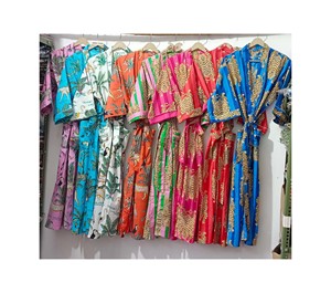 ชุดคลุมกิโมโนผ้าฝ้ายสำหรับผู้หญิง ลายสัตว์ ชุดเพื่อนเจ้าสาว ชุดนอนฤดูร้อน ไซส์เดียว ปิดด้วยเชือกผูก ระบายอากาศได้ดี - Product Image 1