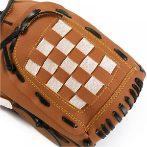 Gants de baseball professionnels personnalisés pour le terrain, en cuir noir, pour droitier, avec protection intégrale des doigts et structure rigide pour l'entraînement au battement - Product Image 5