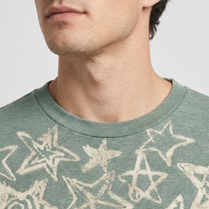 Camiseta Verde Vintage Lavada para Hombre al por Mayor con Estampado de Estrellas en Toda la Superficie, Hombros Caídos, Ajuste Holgado y Cuello Redondo - Product Image 5