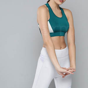 Sujetador deportivo transpirable con logo personalizado para yoga, correr, fitness, cómodo, en venta. - Product Image 4