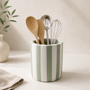 Elegante Portautensilios de Cerámica, Diseño de Rayas Verticales Pintadas a Mano, Duradero, Resistente al Calor, Amplio Organizador para la Encimera de la Cocina - Product Image 1