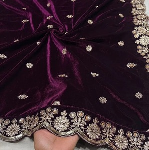 Dupatta de terciopelo morado de lujo para novia, con bordado pesado de lentejuelas y Zari dorado, ideal para regalos de boda, cumpleaños, chal festivo tradicional para mujer. - Product Image 2