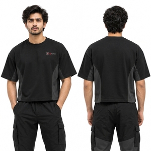 Camiseta Corta para Hombre, Corte Cuadrado, Tela de Algodón Premium, Ajuste Holgado, Diseño Moderno de Ropa Urbana, Fabricante Mayorista - Product Image 6