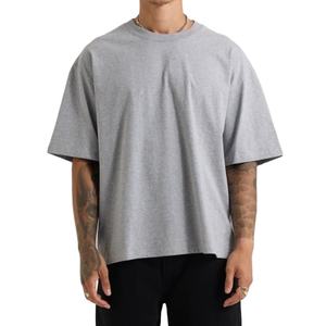 เสื้อยืดแขนสั้นผู้ชายสไตล์เรียบง่าย ระบายอากาศได้ดี เนื้อผ้านุ่ม เสื้อยืดฤดูร้อนสำหรับผู้ชาย ผ้าฝ้าย 100% เสื้อยืดโอเวอร์ไซส์เรียบๆ ผลิตโดยโรงงาน - Product Image 1