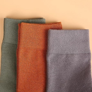 Nuevos Calcetines de Algodón Suaves y Coloridos para Mujer, de Alta Calidad, de Color Sólido, por Encima del Tobillo, Absorbentes del Sudor, Tipo Botín - Product Image 4