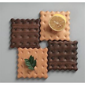 Sous-verres en bois personnalisés avec logo, motif feuille de Monstera, lot de 4, pour restaurant - Product Image 6