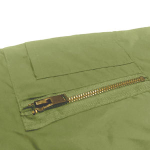 แจ็คเก็ตบอมเบอร์ผู้ชายสไตล์คลาสสิก กันลม อุ่นสบายสำหรับฤดูหนาว แขนยาว ใส่สบาย - Product Image 2