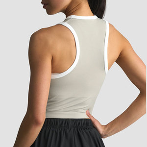 Camiseta sin mangas acolchada para mujer con sujetador incorporado, estilo crop, para fitness, entrenamiento, actividades al aire libre y running. - Product Image 6
