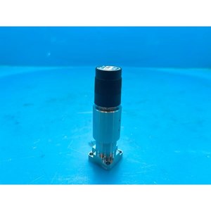Collecteur de vannes solénoïdes SMC 2, utilisé comme pièce détachée pour équipement semi-conducteur d'occasion - Product Image 3