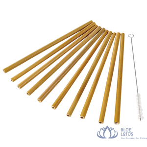 Pailles en bambou réutilisables et écologiques BEST-SELLER avec kit de brosses de nettoyage pour smoothies, bubble tea et autres boissons de chez Blue Lotus - Product Image 1