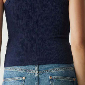 Crop top en tissu, design tendance pour jeunes adultes, disponible en imprimés et unis, prix de gros d'été, prix bas avec personnalisation - Product Image 6