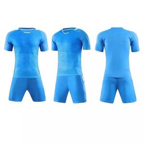 Uniforme Deportivo Personalizado con Logotipo, 100% Poliéster, Conjunto de Fútbol para Adultos, Jersey con Impresión por Transferencia de Calor, Ligero y Transpirable - Product Image 1