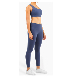 Nuevo Conjunto de Yoga para Mujer, Leggings y Sujetador de Alta Calidad que Absorben el Sudor, con Logotipo Personalizado, Cintura Alta, Diseño Elegante y Moderno - Product Image 5