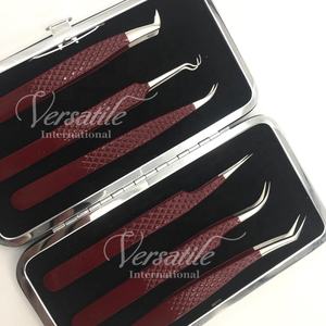 Pince à cils en acier inoxydable avec poignée diamantée marron à 45 degrés Outil de beauté avec logo personnalisé pour l'extension des cils et la mise en forme des sourcils - Product Image 6