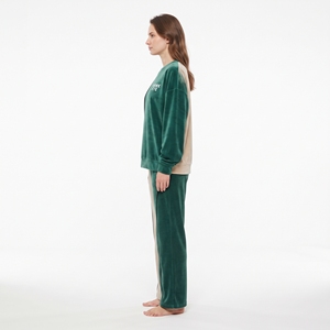Conjunto Deportivo de Dos Piezas de Terciopelo Personalizado para Mujer, Top Bordado con Bloques de Color y Cuello Redondo, Pantalones Jogger, Chándal de Invierno - Product Image 4