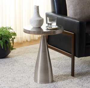 Mesa Auxiliar Moderna de Metal, Diseño Atemporal, con Tapa Redonda y Base Decorativa Acanalada, para Muebles de Sala - Product Image 1