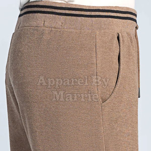 Pantalones Cortos Sencillos para Hombre Hechos con Tela Suave y Ligera que Brinda Comodidad Relajada Durante Todo el Día con un Estilo Casual Moderno y Elegante - Product Image 6