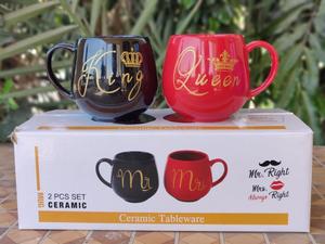 แก้วเซรามิคคู่รักแบบปรับแต่งได้ สีแดงดำ พร้อมกล่องของขวัญ ดีไซน์แปลกใหม่ สำหรับเป็นของขวัญแต่งงาน - Product Image 6