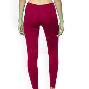 เลกกิ้งโยคะผู้หญิงแฟชั่นใหม่ปี 2026 ยืดหยุ่นระดับกลาง ระบายอากาศได้ดี น้ำหนักเบา แห้งเร็ว เป็นมิตรกับสิ่งแวดล้อม ไร้ตะเข็บ บริการ OEM ชุด 2 ชิ้น - Product Image 4