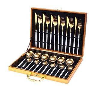 Ensemble de couverts de luxe plaqués or avec manches blanches, kit de couverts en acier inoxydable de qualité supérieure dans un élégant coffret de transport en bois - Product Image 1