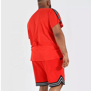 Conjunto deportivo de dos piezas para hombre, talla europea y americana, color sólido, camiseta de manga corta y pantalones cortos de verano, en venta. - Product Image 2