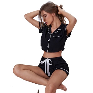 Conjunto de Top Corto con Botones y Pantalones Cortos de Color Negro Sólido para Mujer, Atuendo Informal de Verano, Pijama Ligero de Algodón con Cordón Ajustable - Product Image 3